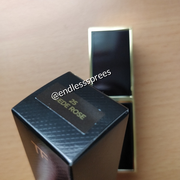 Tom Ford Lip Color Matte Lipstick in 25 Suede Rose - Picture 8 of 8